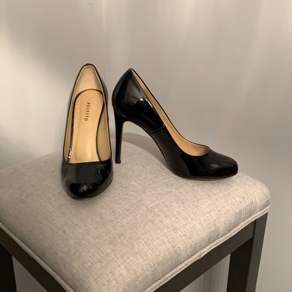 Black High Heel Shoes